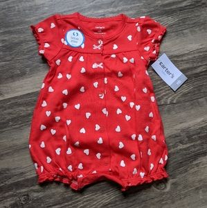 [CARTERS] NWT newborn red hearts onesie